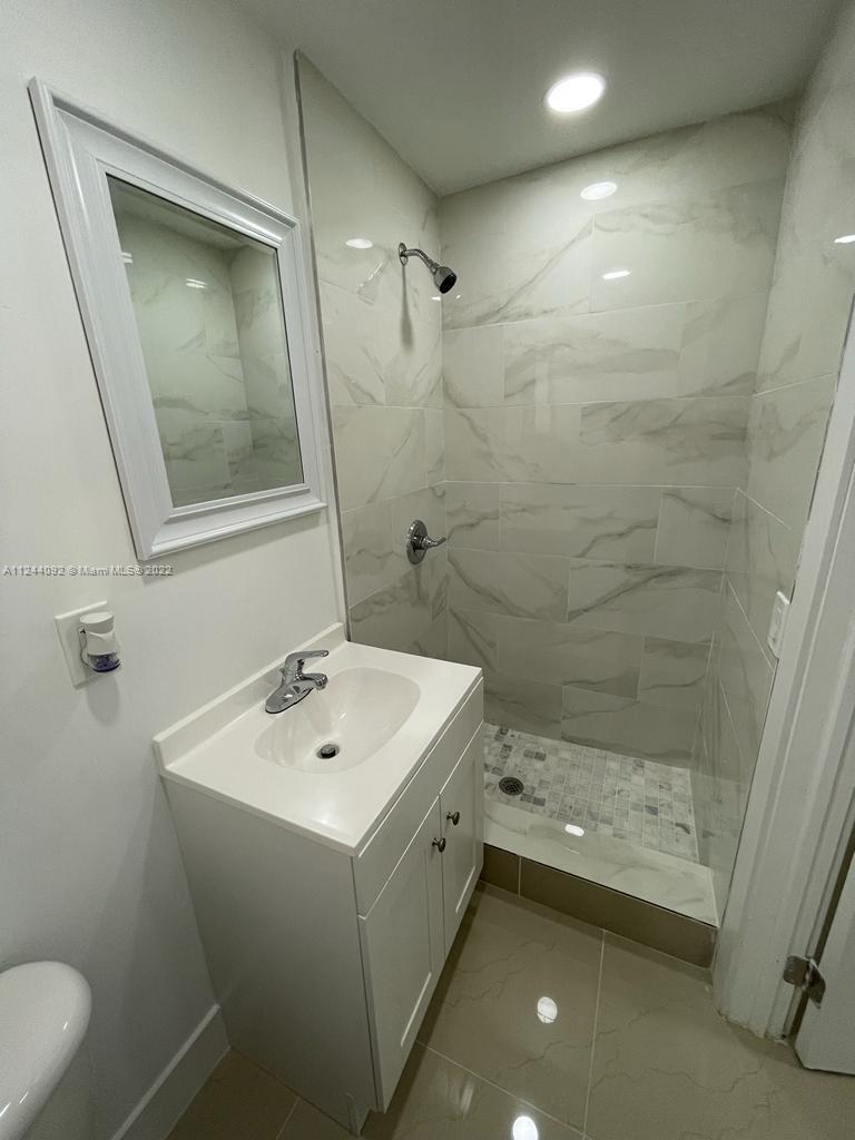 HIALEAH 13TH ADDN AMD PL - Residential