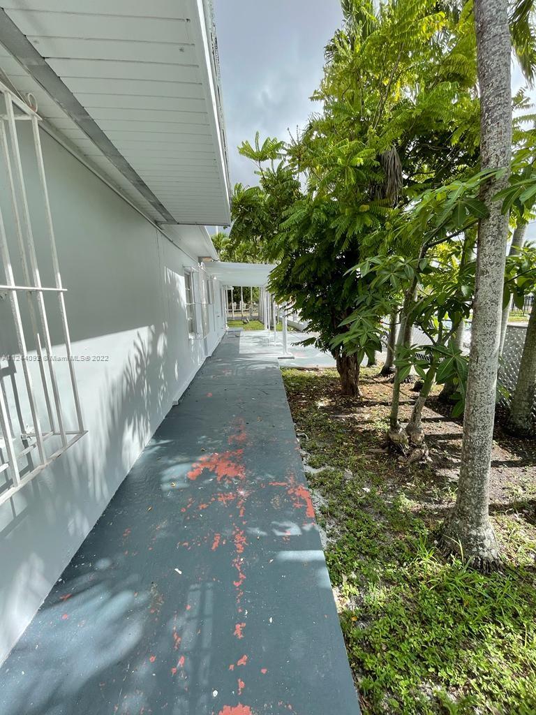 HIALEAH 13TH ADDN AMD PL - Residential