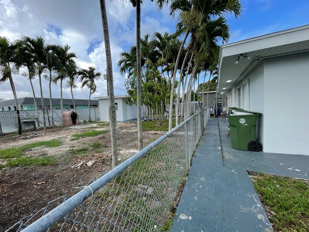 HIALEAH 13TH ADDN AMD PL - Residential