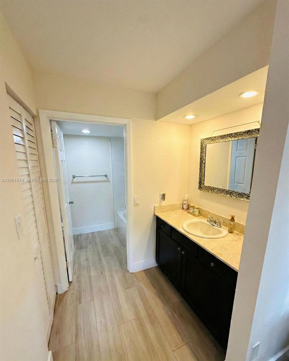 NAPOLI GARDENS AT CORAL S - Residential