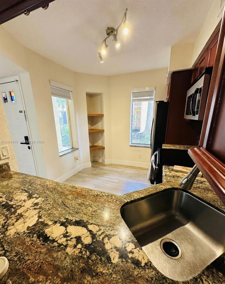 1190 Coral Club Dr 1190