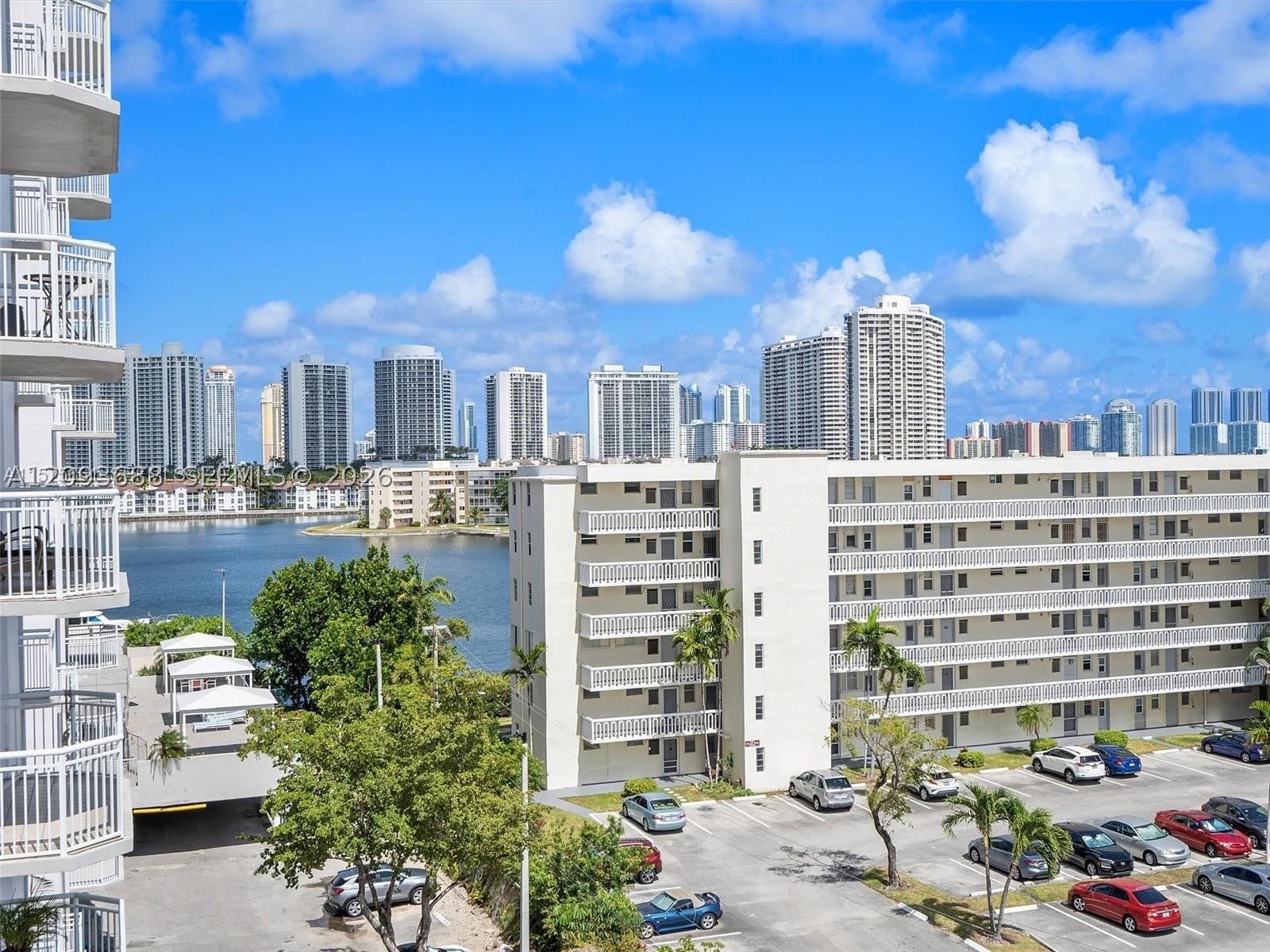 18021 Biscayne Blvd 603
