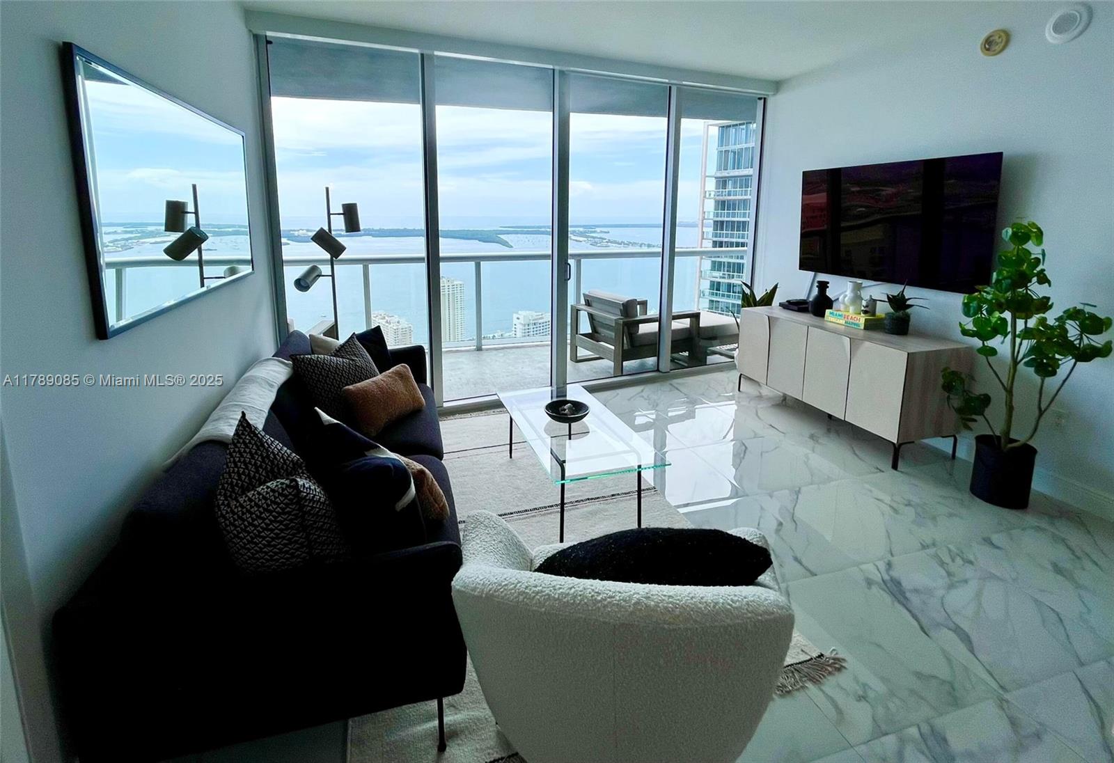 465 Brickell Ave 5505