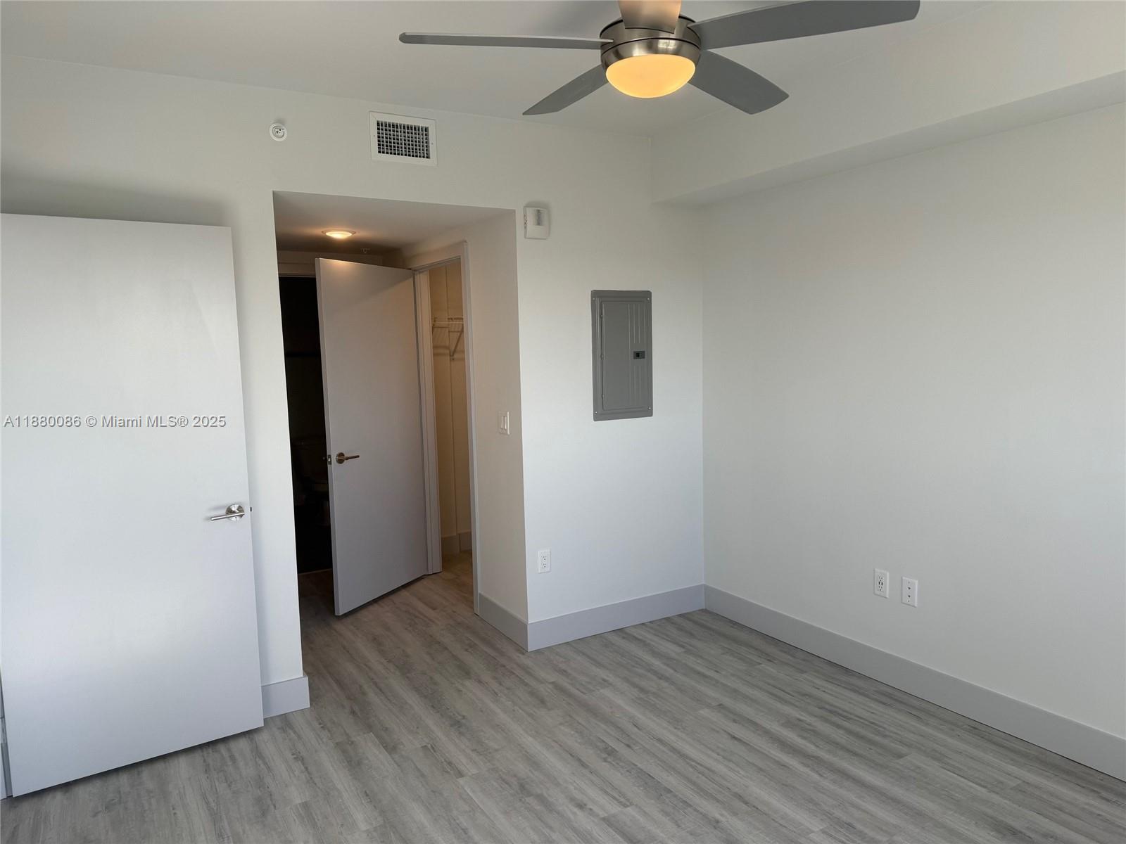 RAMBLEWOOD SOUTH - Residential Lease