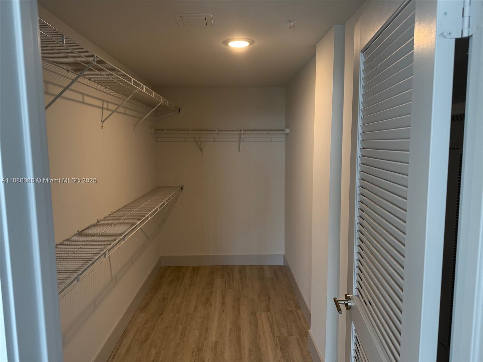 RAMBLEWOOD SOUTH - Residential Lease