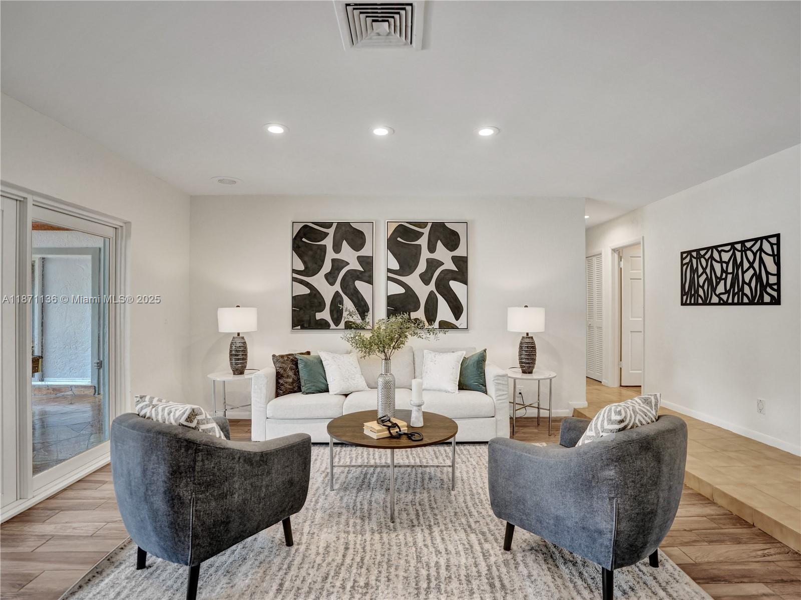 DIXONS PLAT - Residential