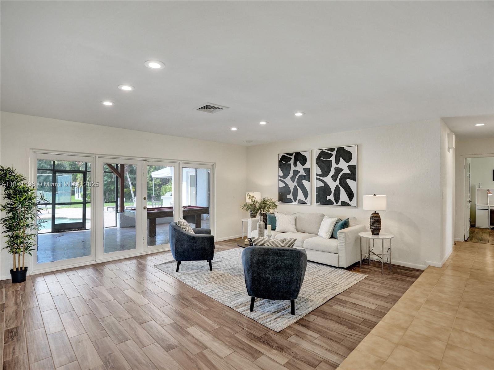 DIXONS PLAT - Residential