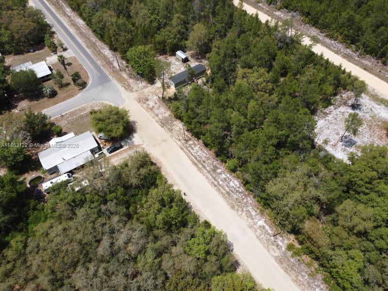 INTERLACHEN LAKES ESTS - Land