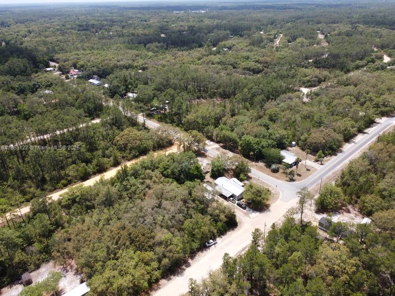 INTERLACHEN LAKES ESTS - Land