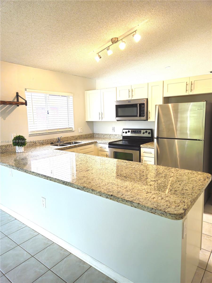 BONAVENTURE - Residential Lease