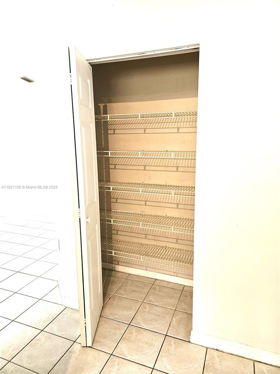 BONAVENTURE - Residential Lease