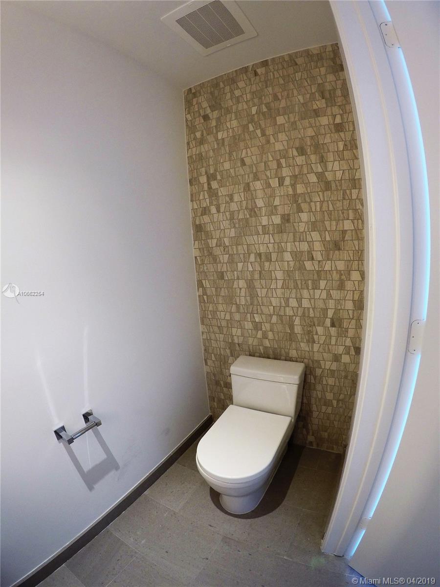 RISE CONDO - Residential Lease