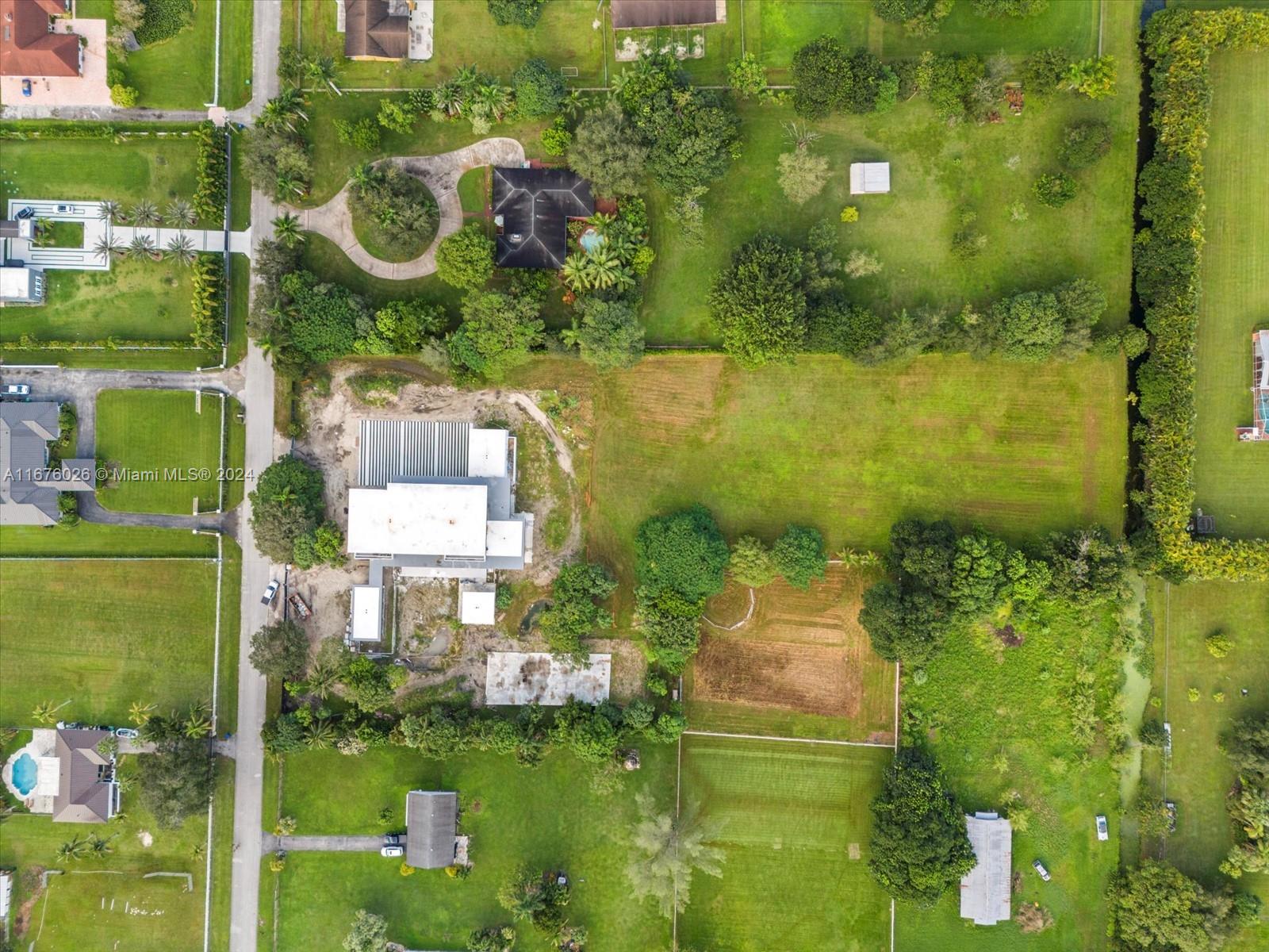 CHAMBERS SUB SW1/4 - Residential