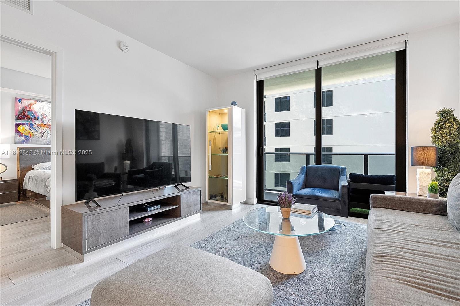 55 SW 9th St 1510