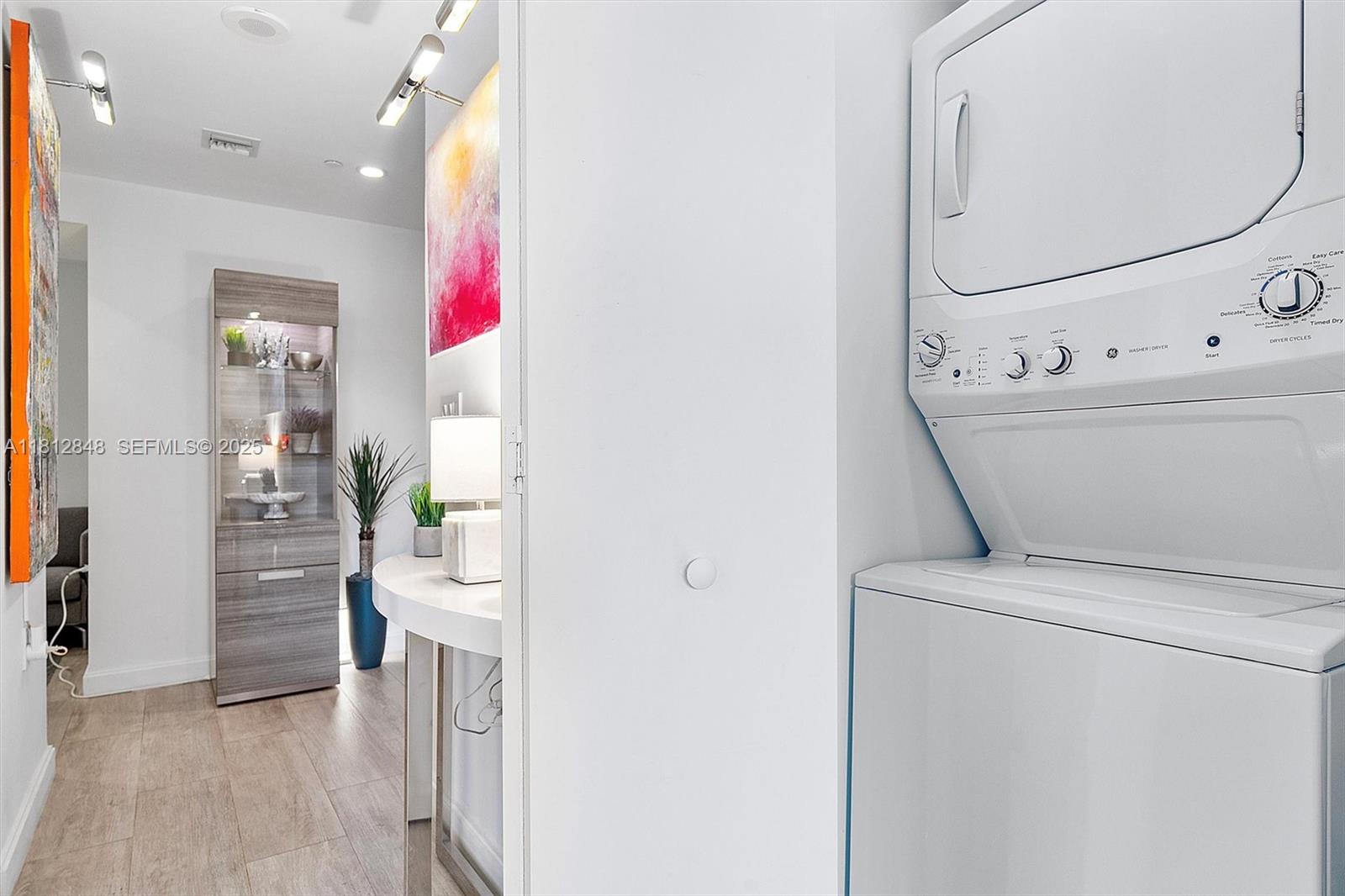 BRICKELL HEIGHTS WEST CON - Residential