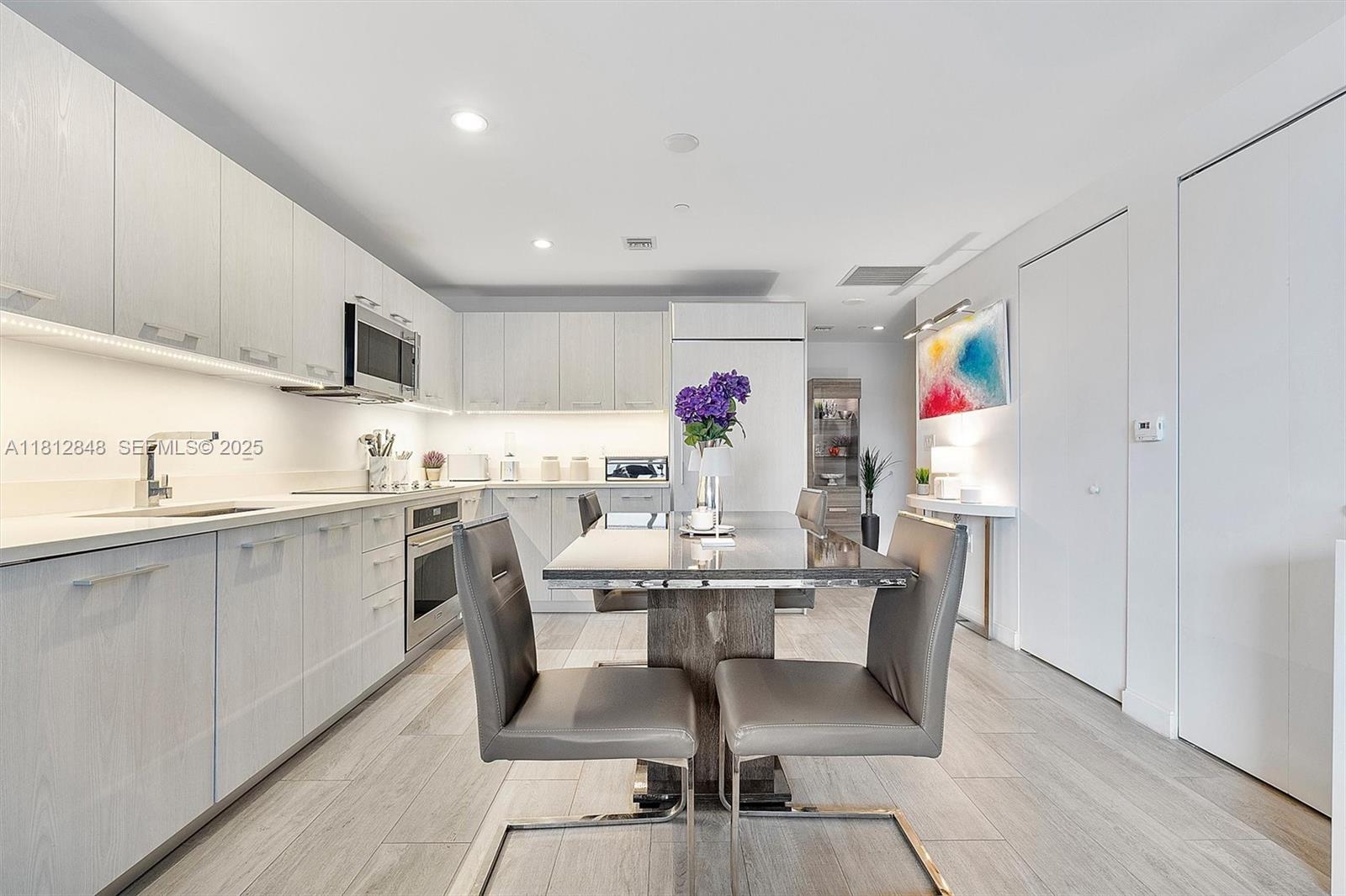 BRICKELL HEIGHTS WEST CON - Residential