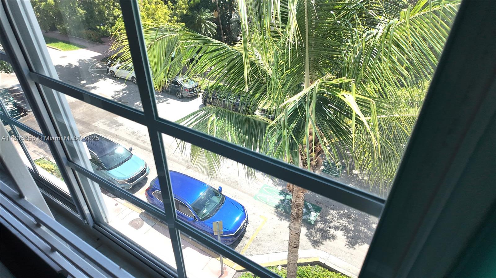 ROYAL SOUTH BEACH CONDO - Residential