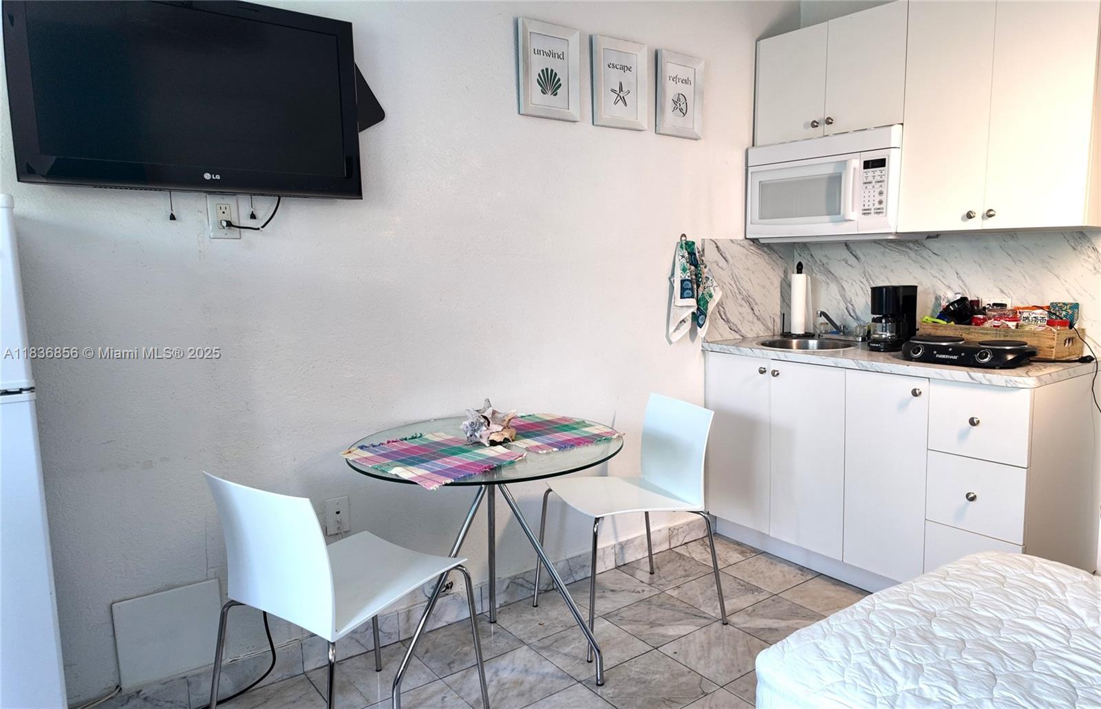 ROYAL SOUTH BEACH CONDO - Residential