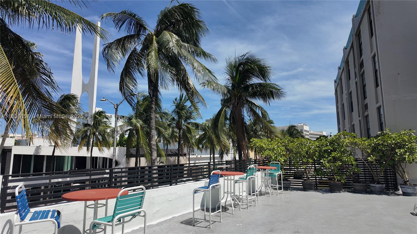 ROYAL SOUTH BEACH CONDO - Residential