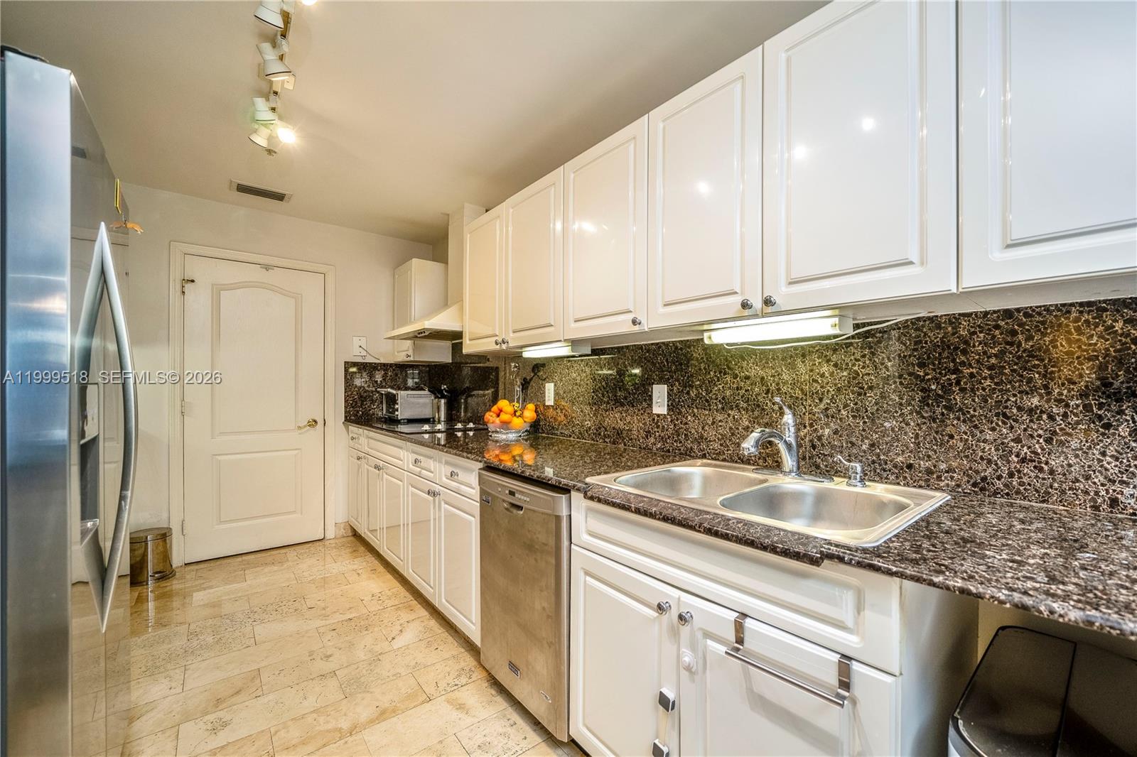 THE THS AT SUNSET HARBOUR - Residential Lease