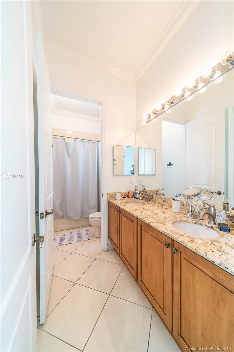 RL OLD CUTLER - Residential