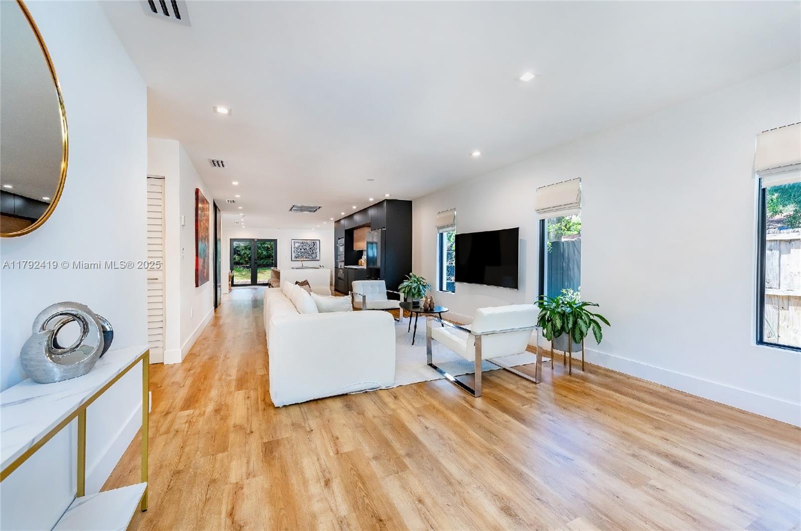 412 NW 41st St