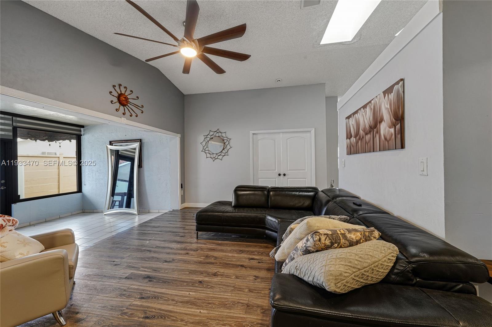 WEST LAKES GARDENS - Residential