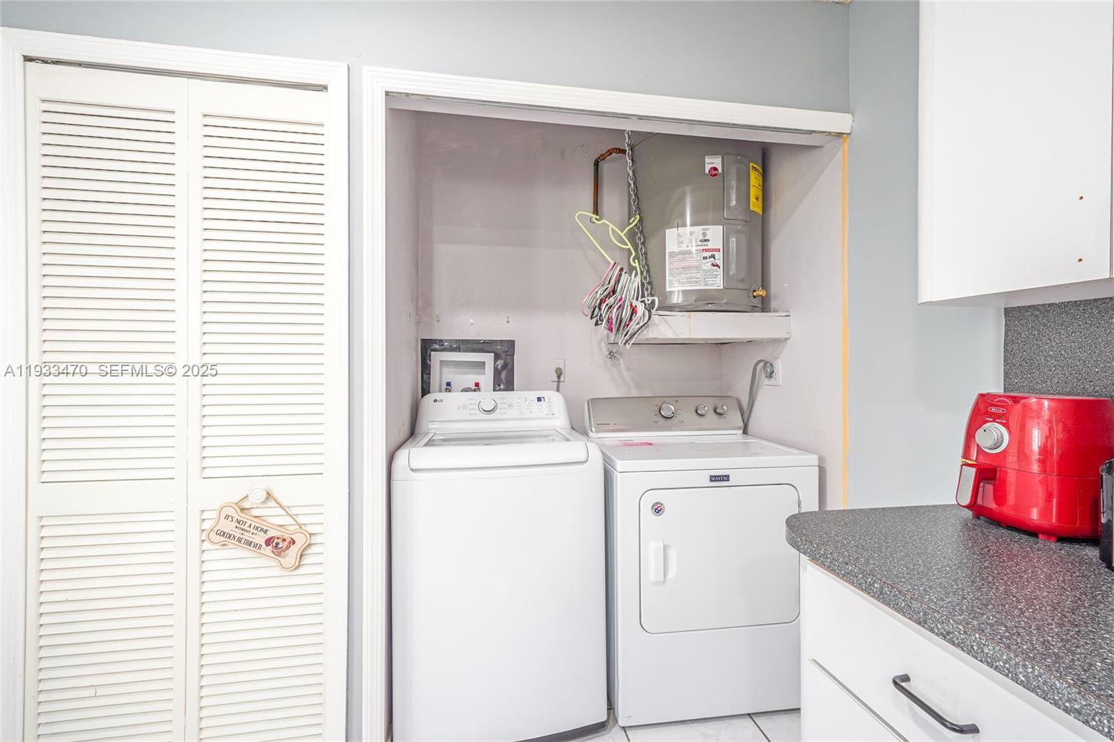 WEST LAKES GARDENS - Residential