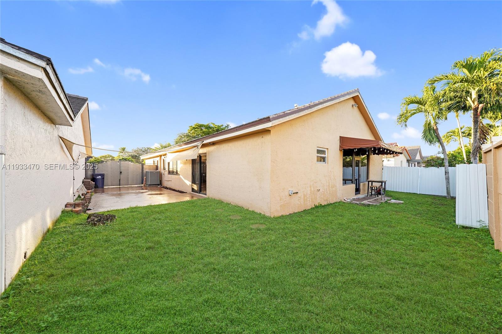 WEST LAKES GARDENS - Residential