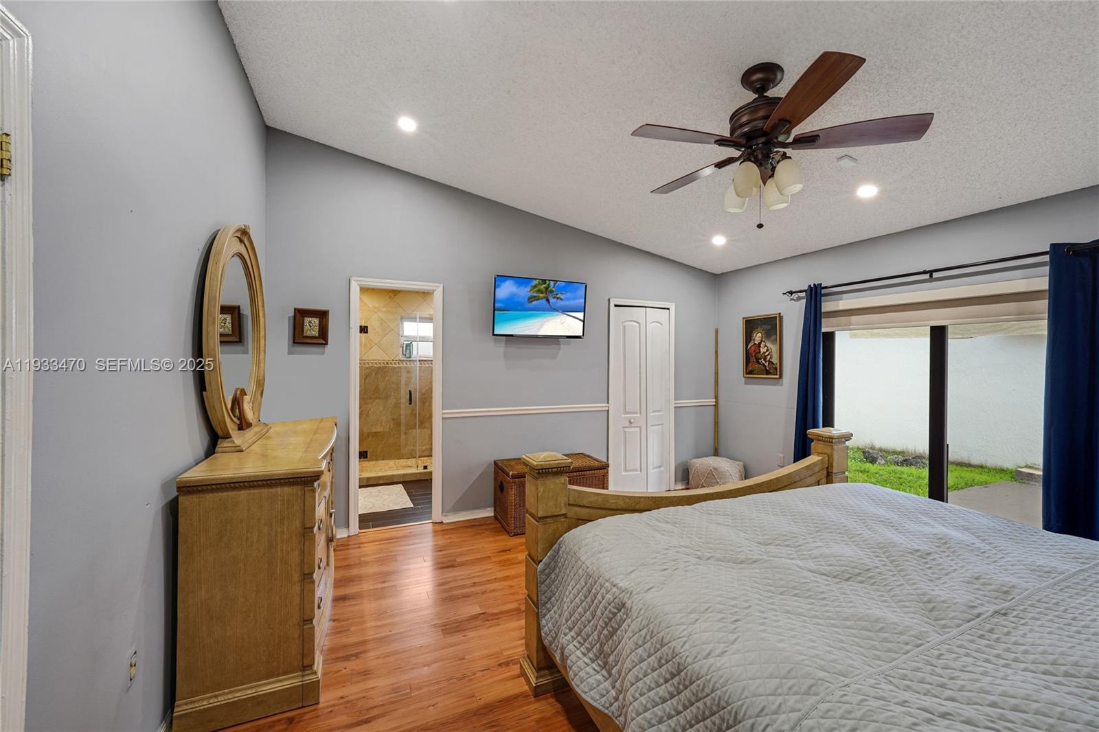 WEST LAKES GARDENS - Residential