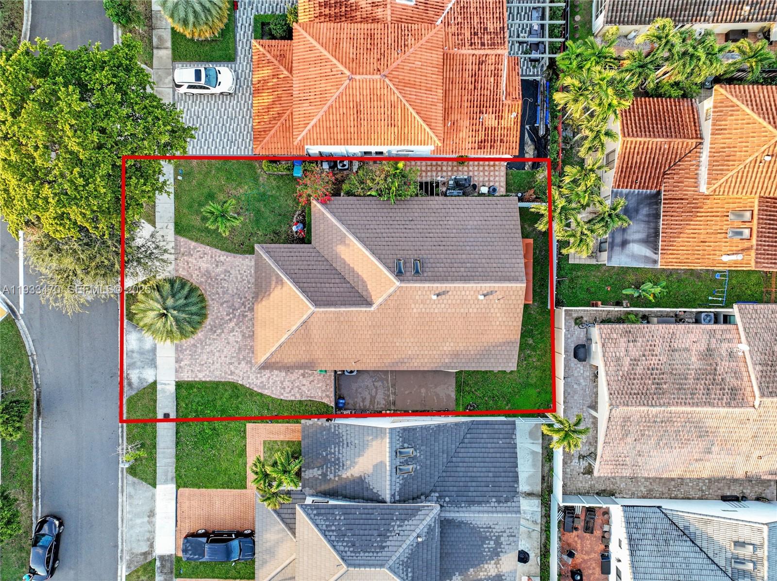 WEST LAKES GARDENS - Residential