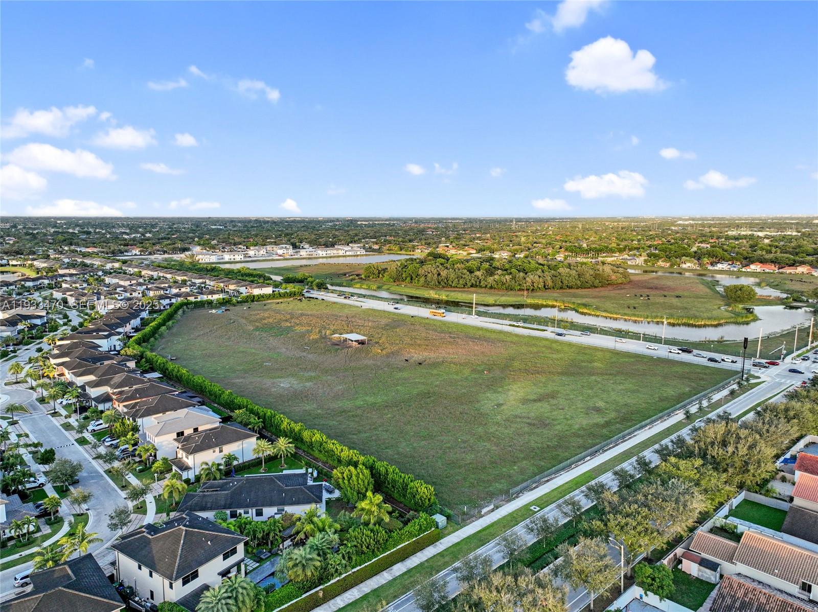WEST LAKES GARDENS - Residential