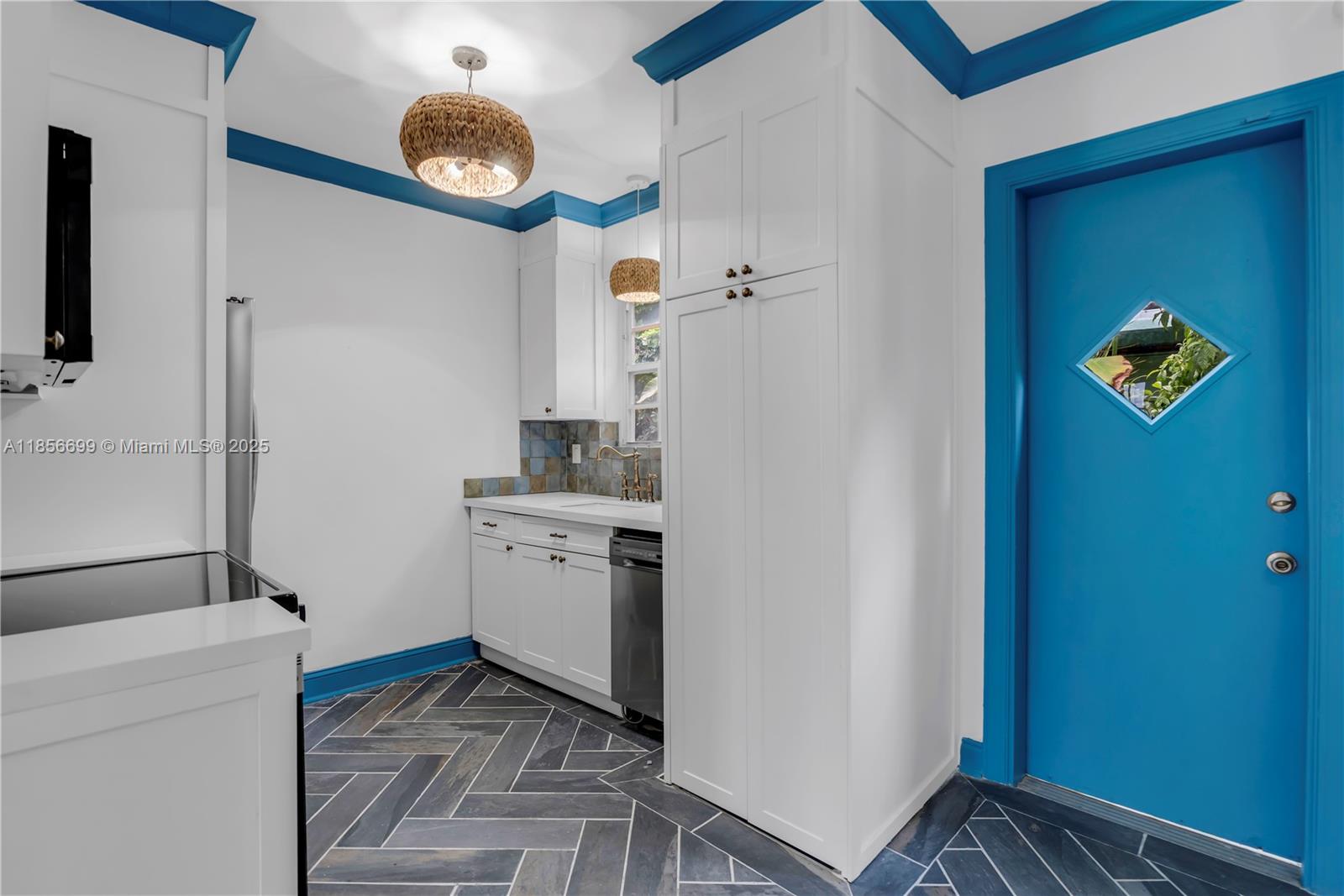 THE EXOTIC VILLAS CONDO - Residential