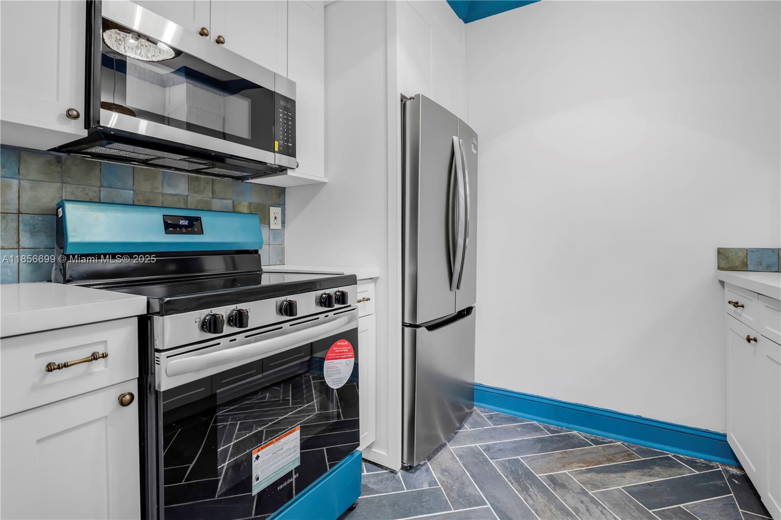 THE EXOTIC VILLAS CONDO - Residential