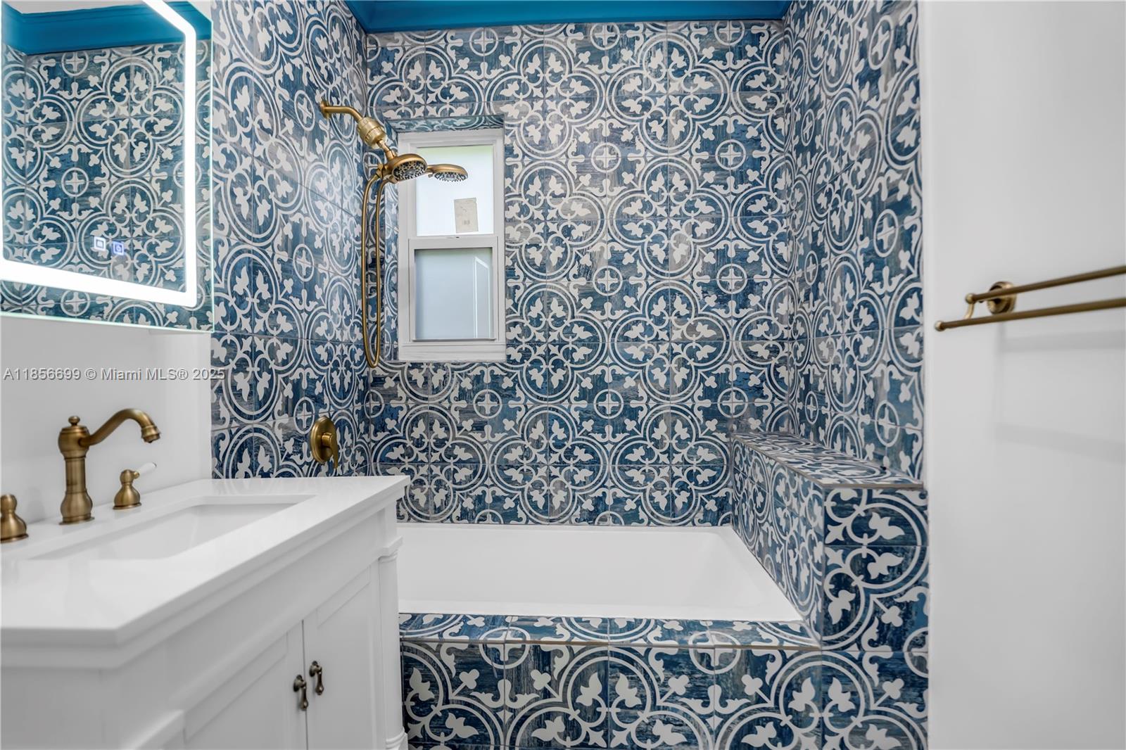 THE EXOTIC VILLAS CONDO - Residential