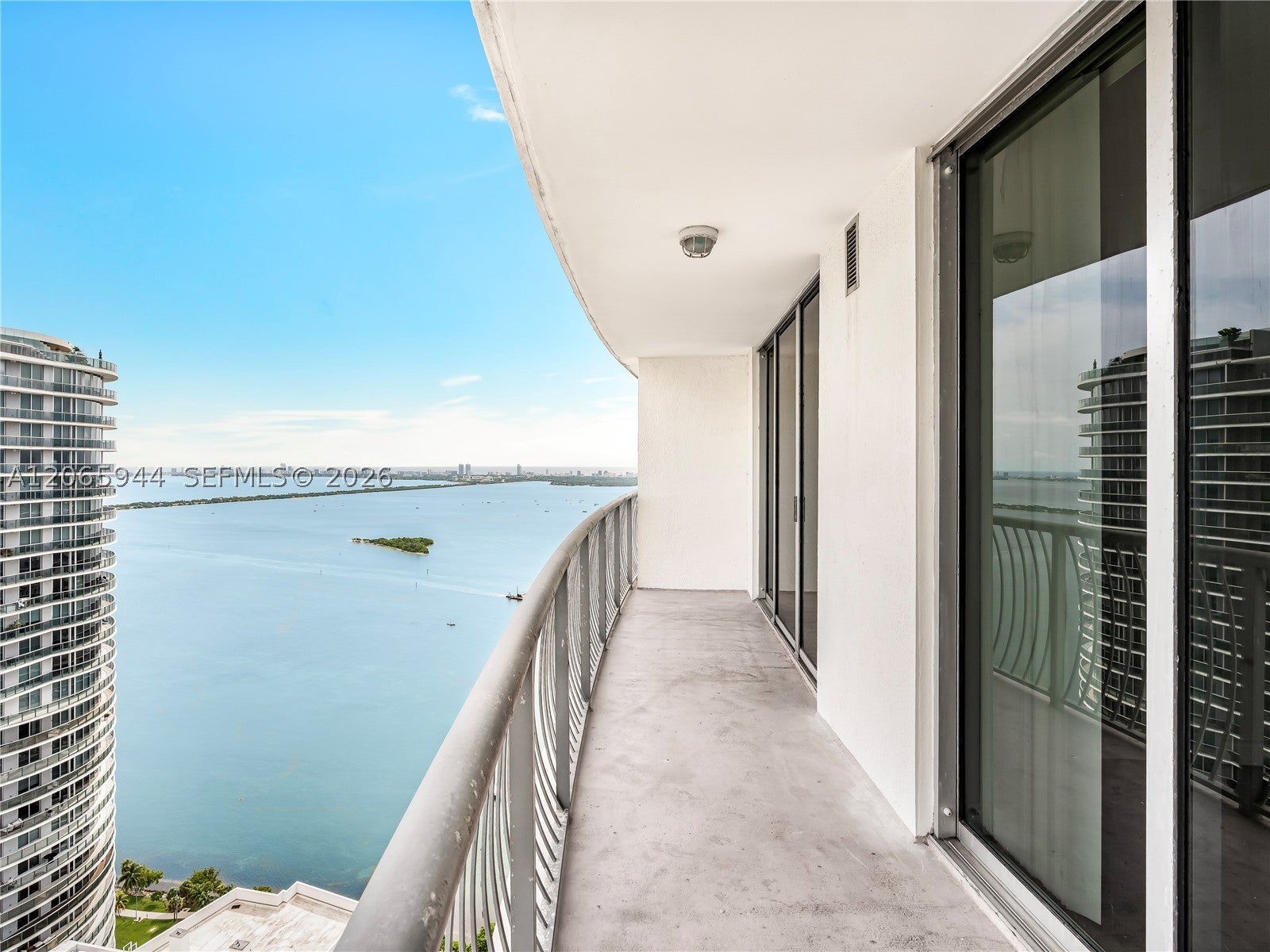 1750 N Bayshore Dr PH-5309 - Image 1