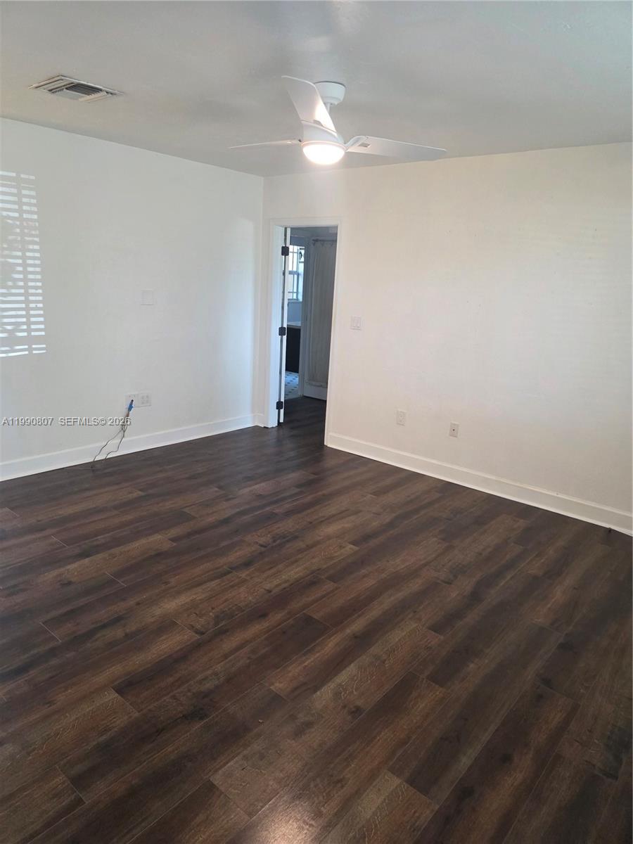 S CORAL HOMES SEC 3 - Residential