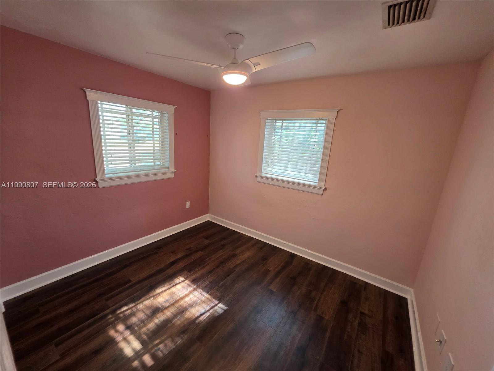 S CORAL HOMES SEC 3 - Residential