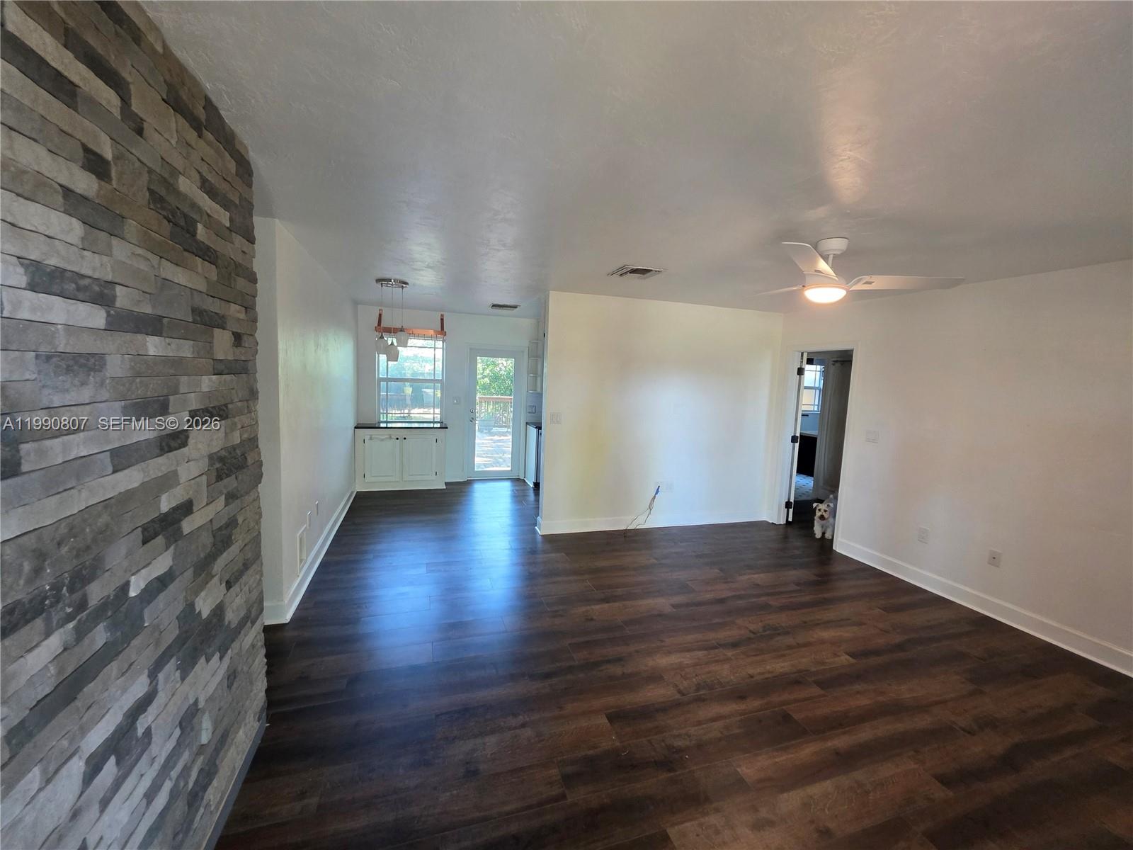 S CORAL HOMES SEC 3 - Residential