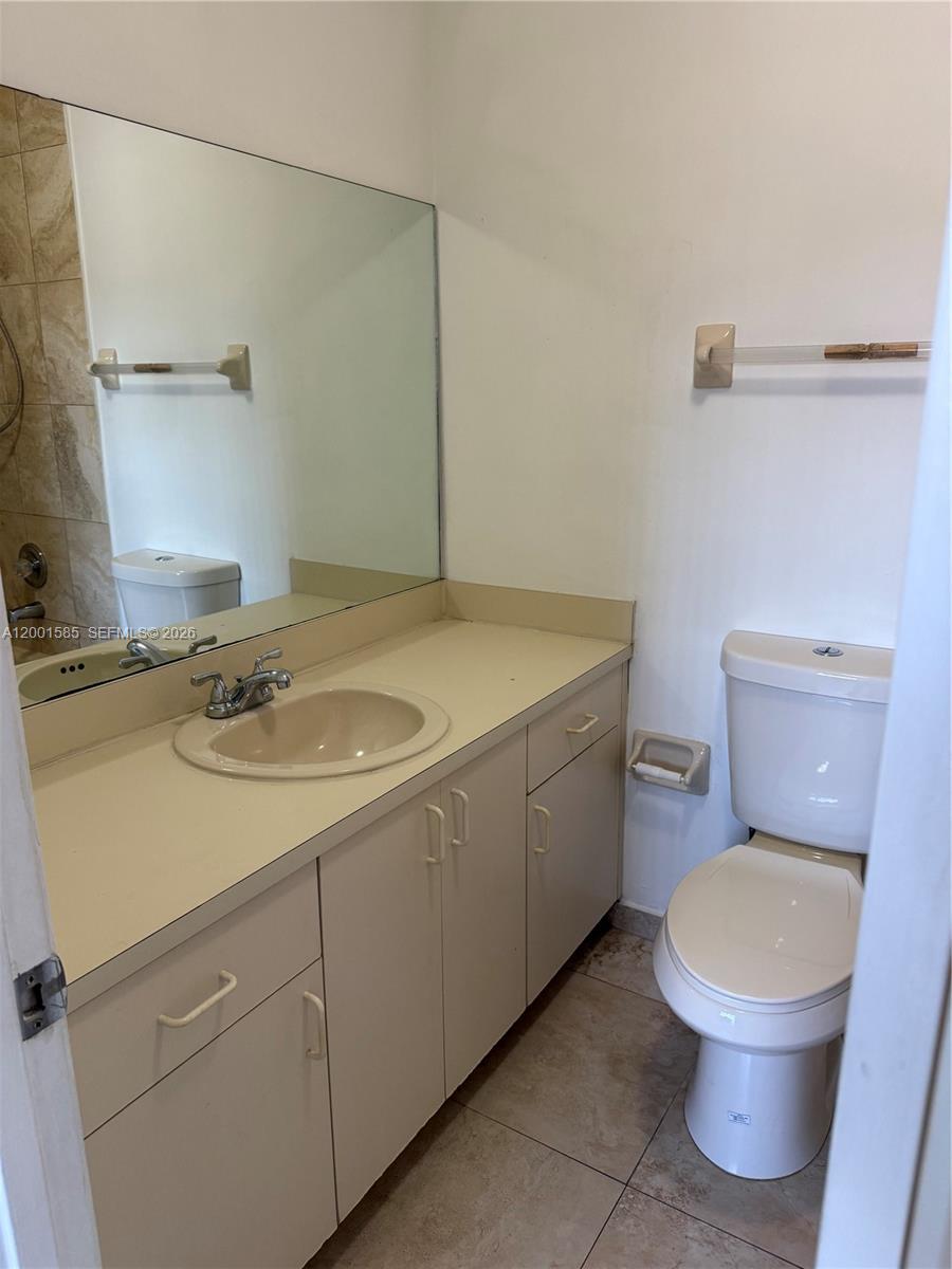 GRAND VISTA CONDO - Residential Lease