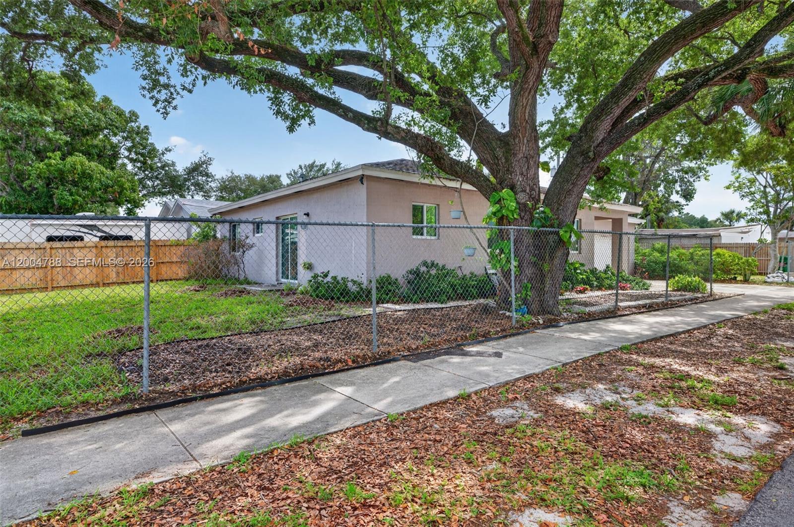 BROWARD PARK - Residential