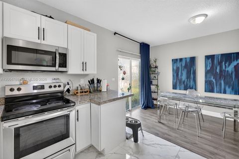 Tiny photo for 375 NW 28th Ave, Fort Lauderdale, FL 33311 (MLS # A12004788)