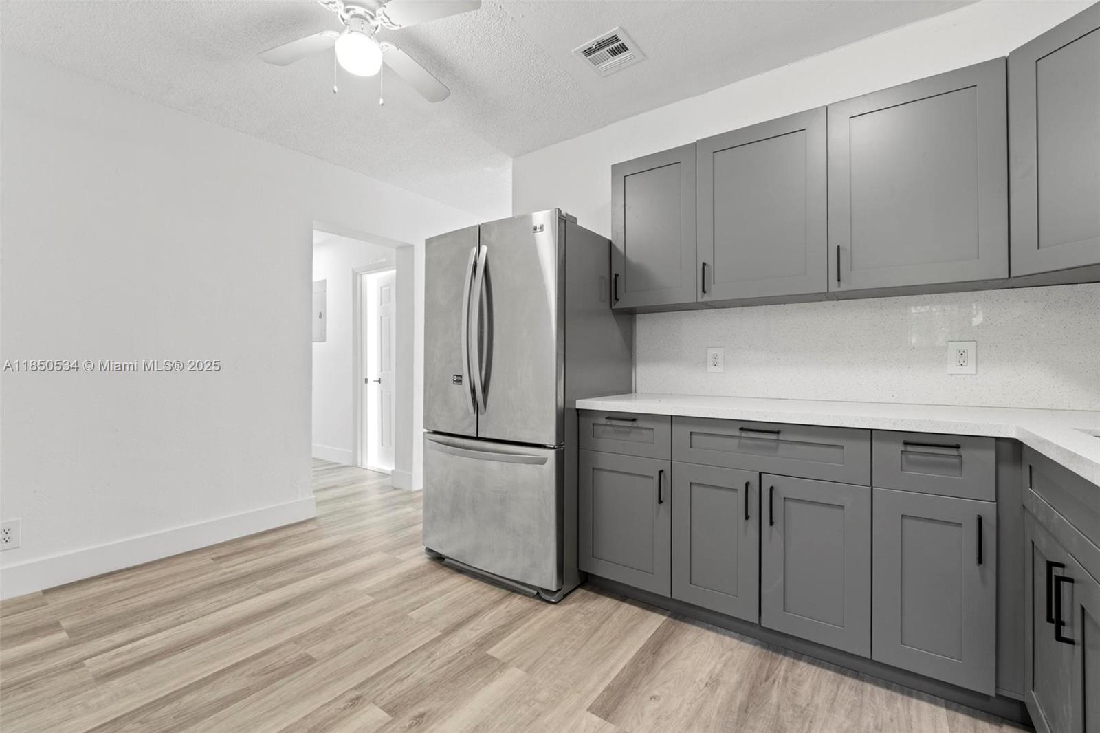 LAUDERDALE MANORS AMD PLA - Residential