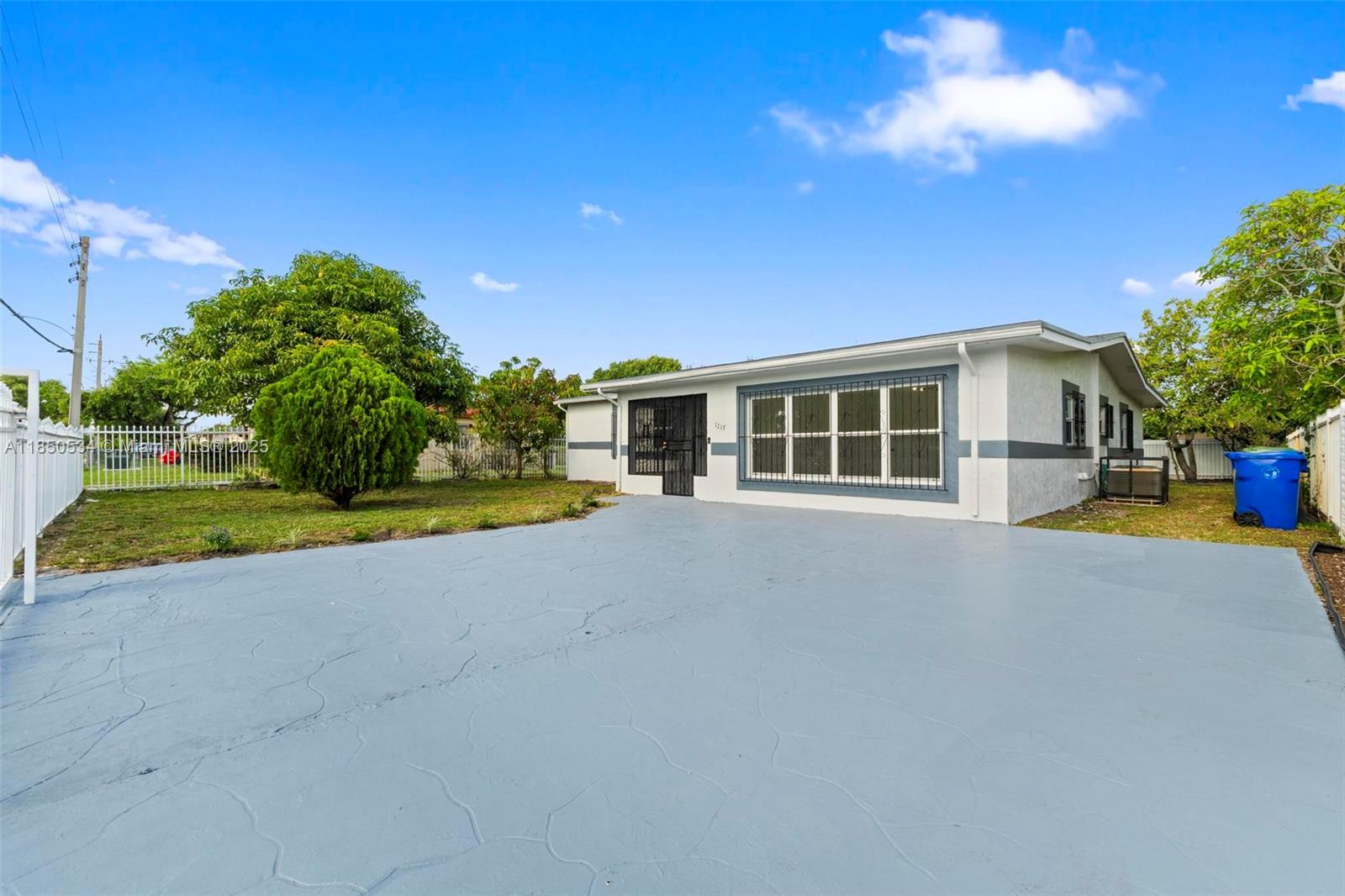 1237 NW 15th Ave