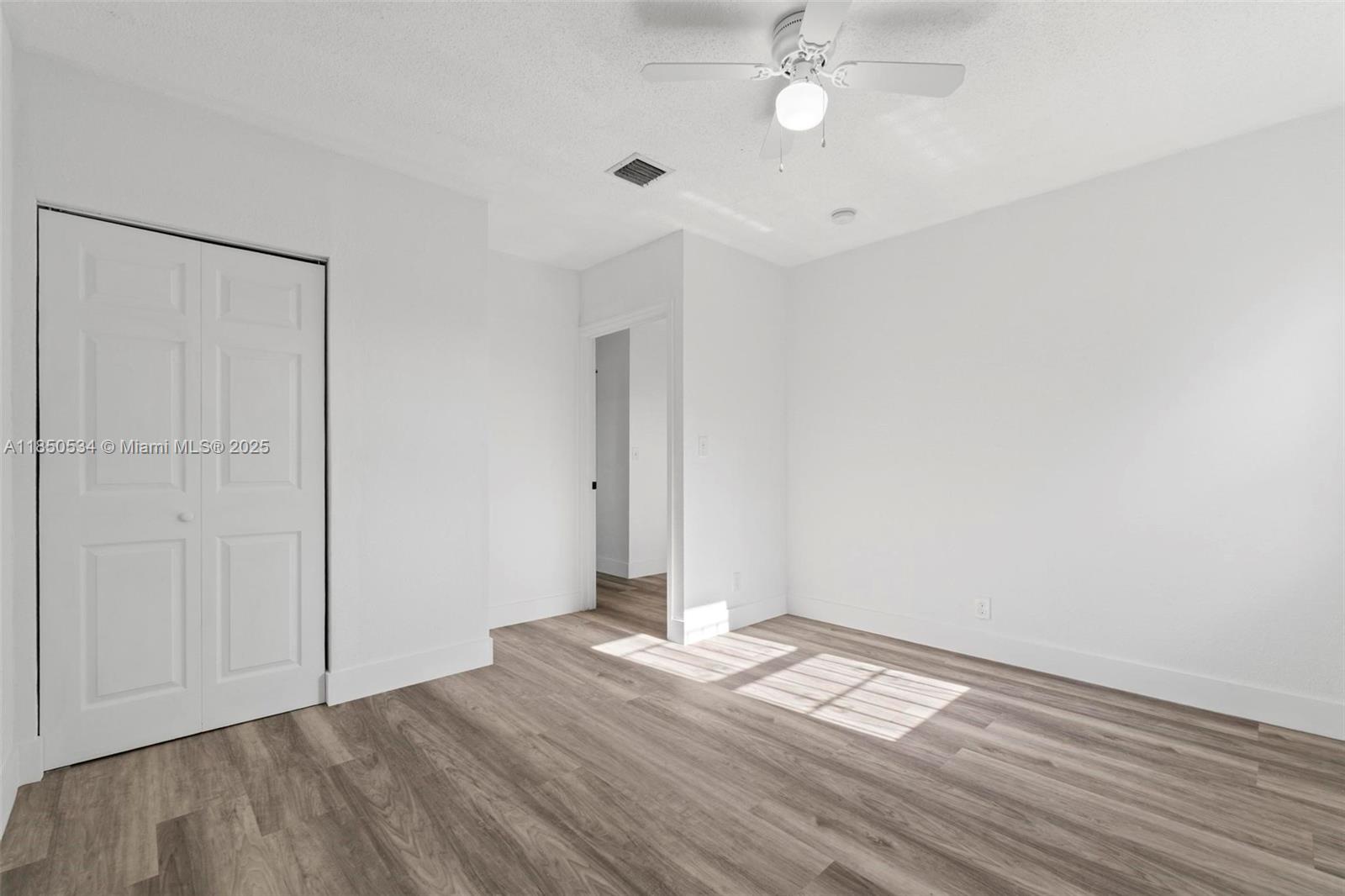 LAUDERDALE MANORS AMD PLA - Residential