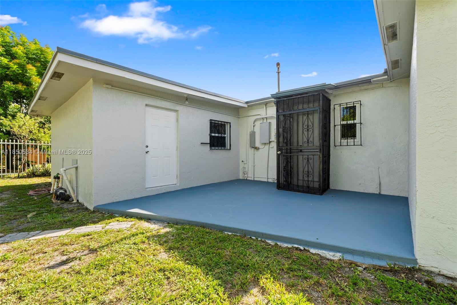 LAUDERDALE MANORS AMD PLA - Residential