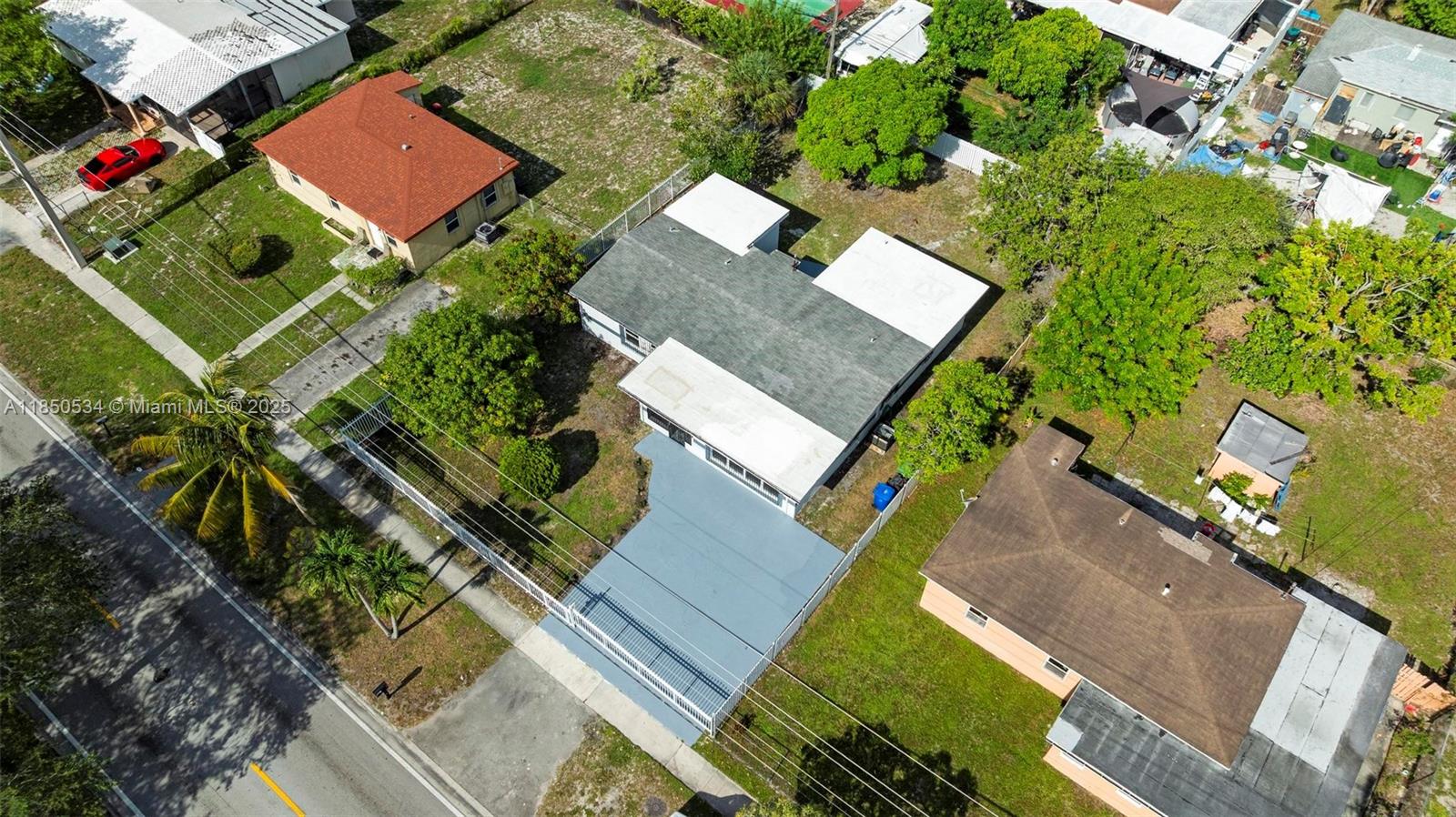 LAUDERDALE MANORS AMD PLA - Residential