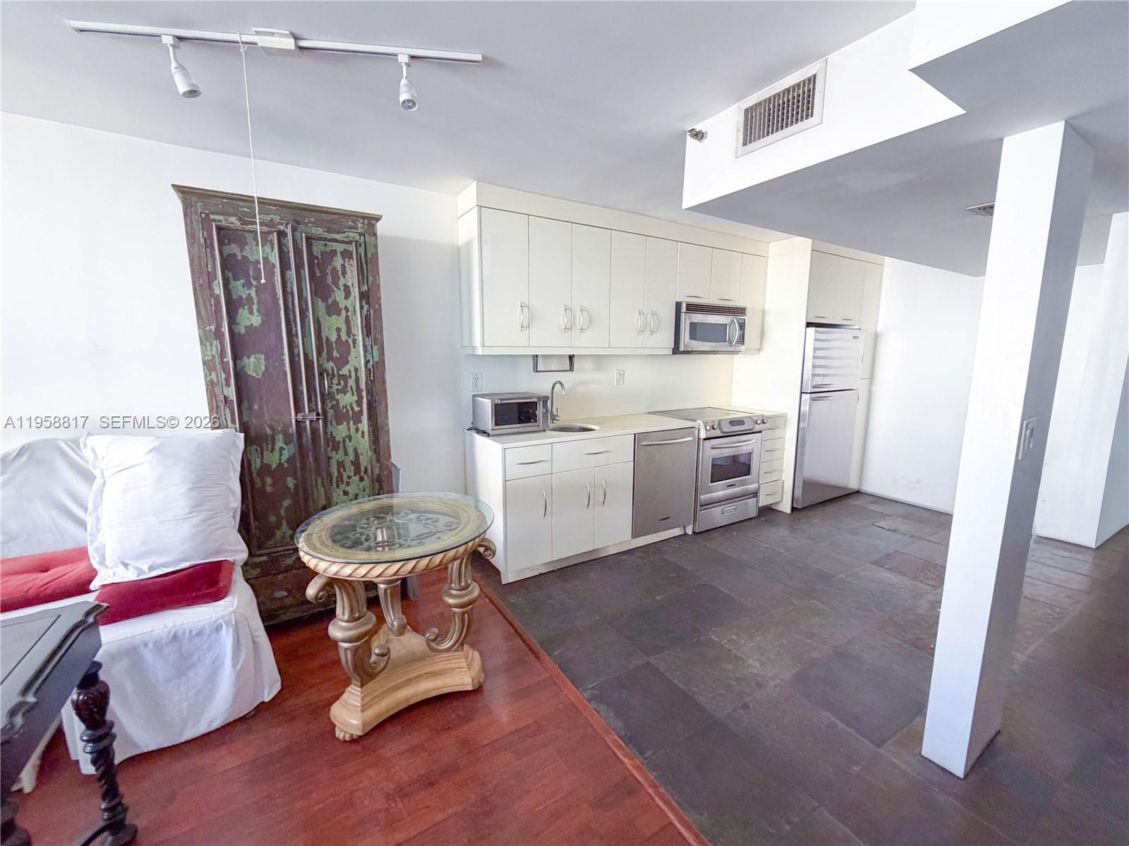 VENETIA CONDO - Residential