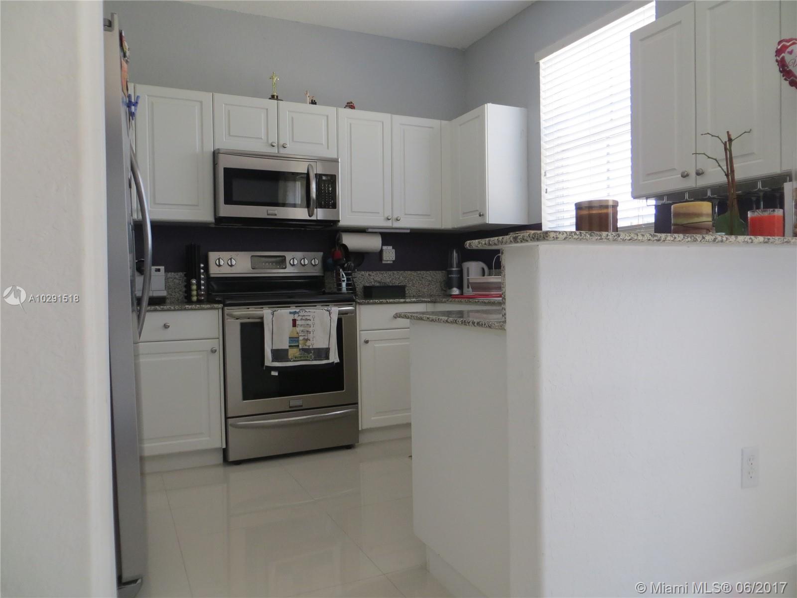 ISLANDS AT DORAL 1ST ADDN - Residential Lease