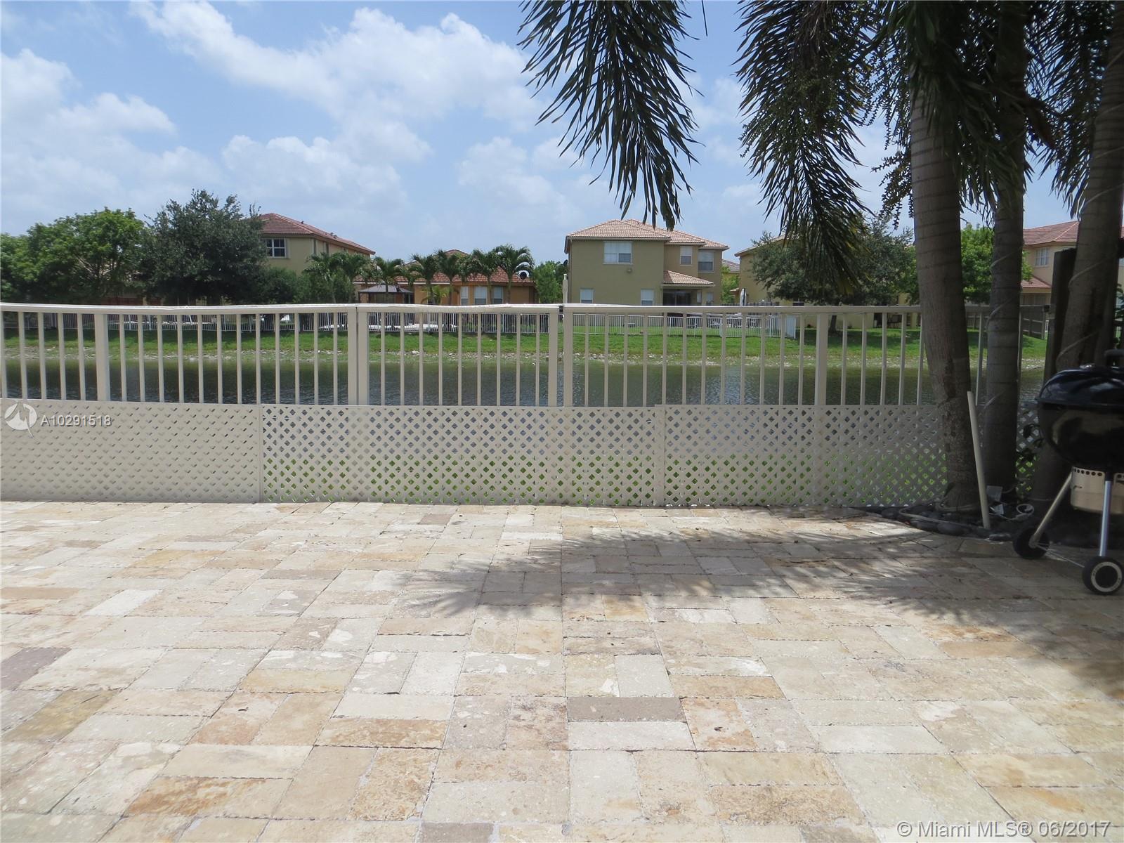 ISLANDS AT DORAL 1ST ADDN - Residential Lease